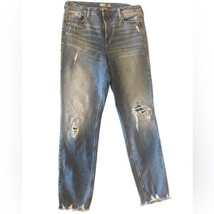 Old Navy High-Rise Slim Straight Jeans